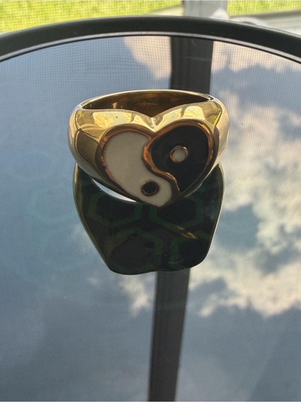 Gold Heart Yin Yang Enamel Ring - Black & White